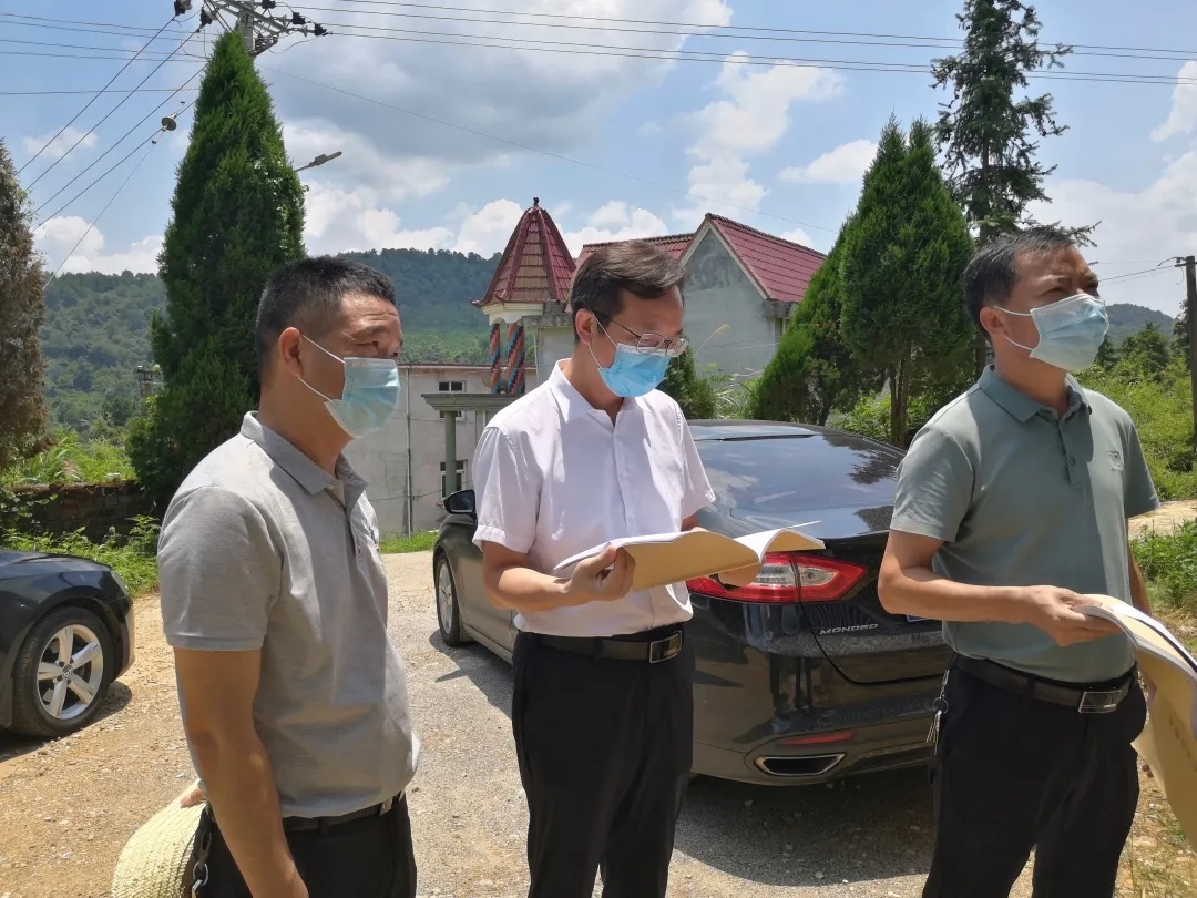 莲花县人民政府 乡镇动态 县委常委,提名副县长王红宙在荷塘乡督导