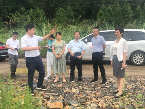 莲花县人民政府 乡镇动态 县委常委统战部长朱敏美,副
